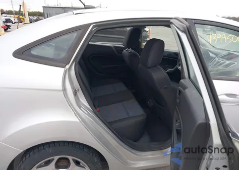 2011 Ford Fiesta Sel z USA, uszkodzony, nr VIN 3FADP4CJ8BM203300